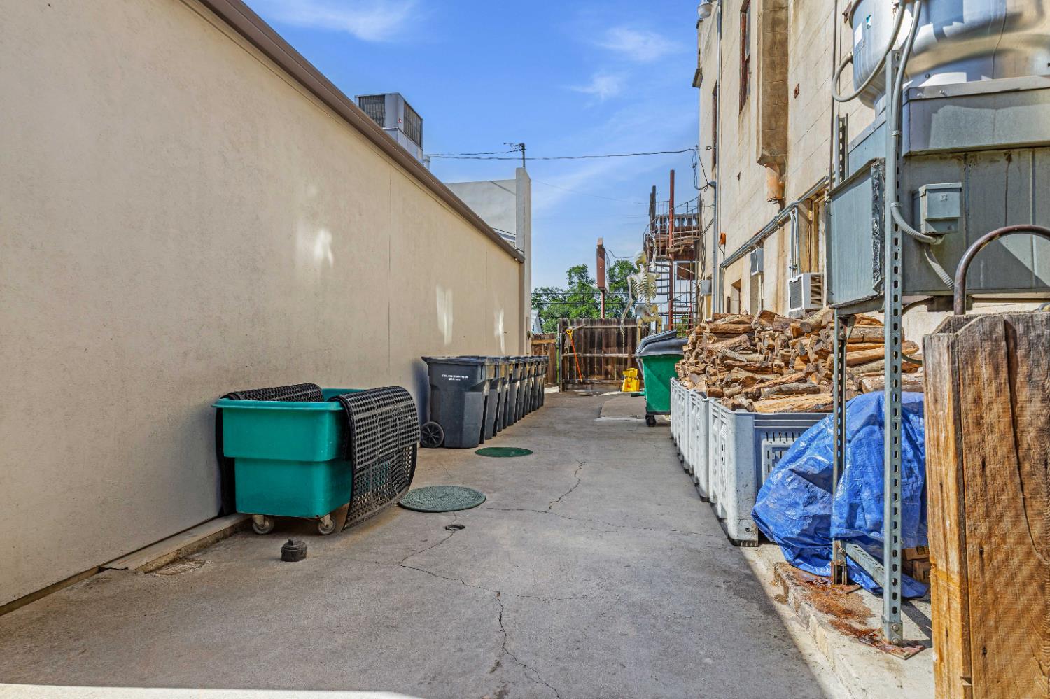 30042 30048 Yosemite Blvd, La Grange, CA 95329