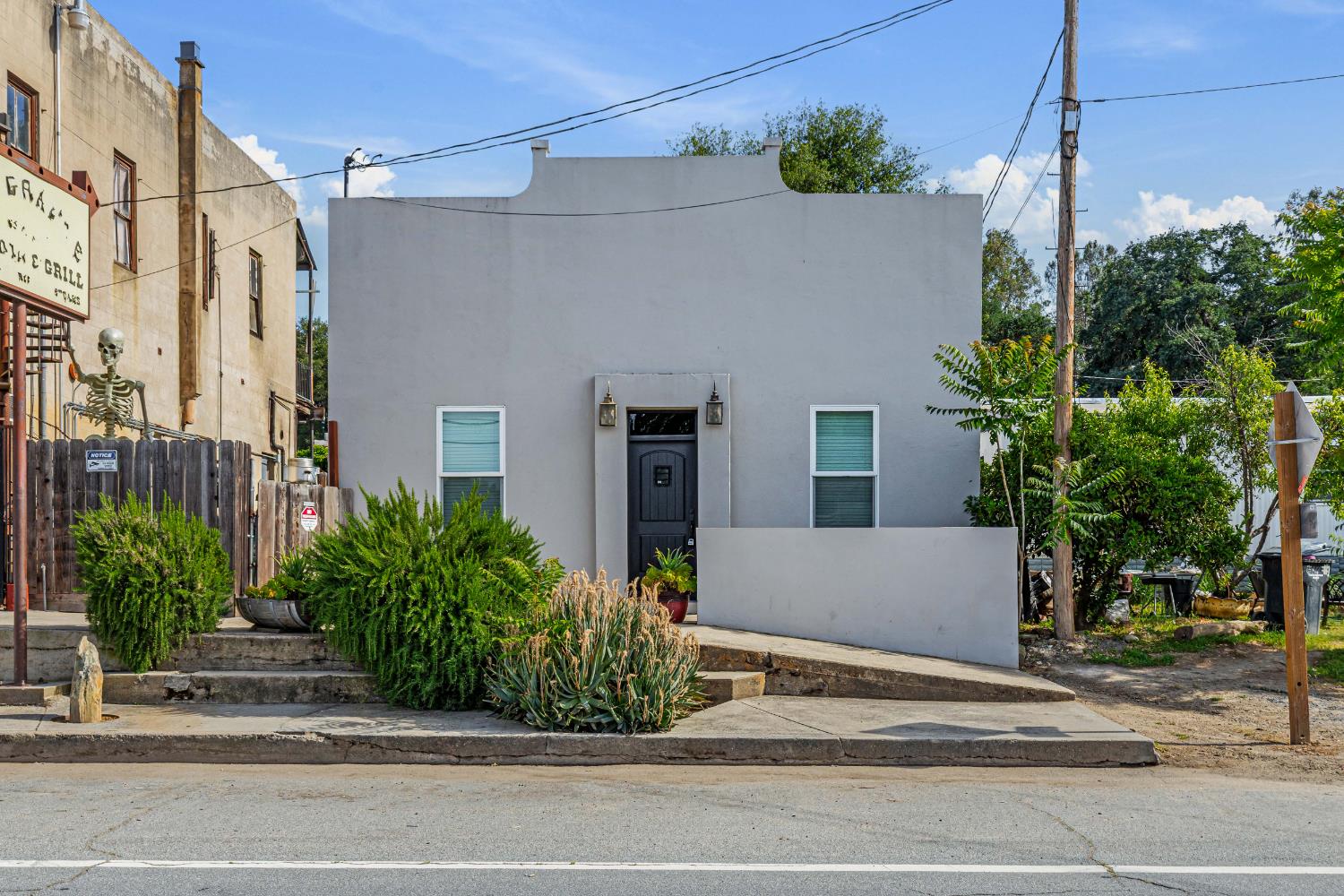 30042 30048 Yosemite Blvd, La Grange, CA 95329