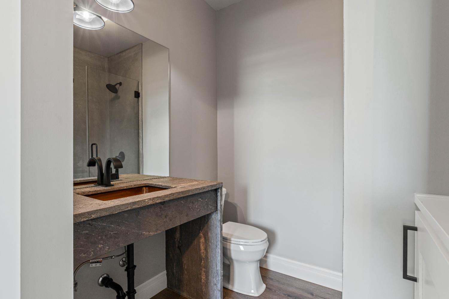 30042 30048 Yosemite Blvd, La Grange, CA 95329