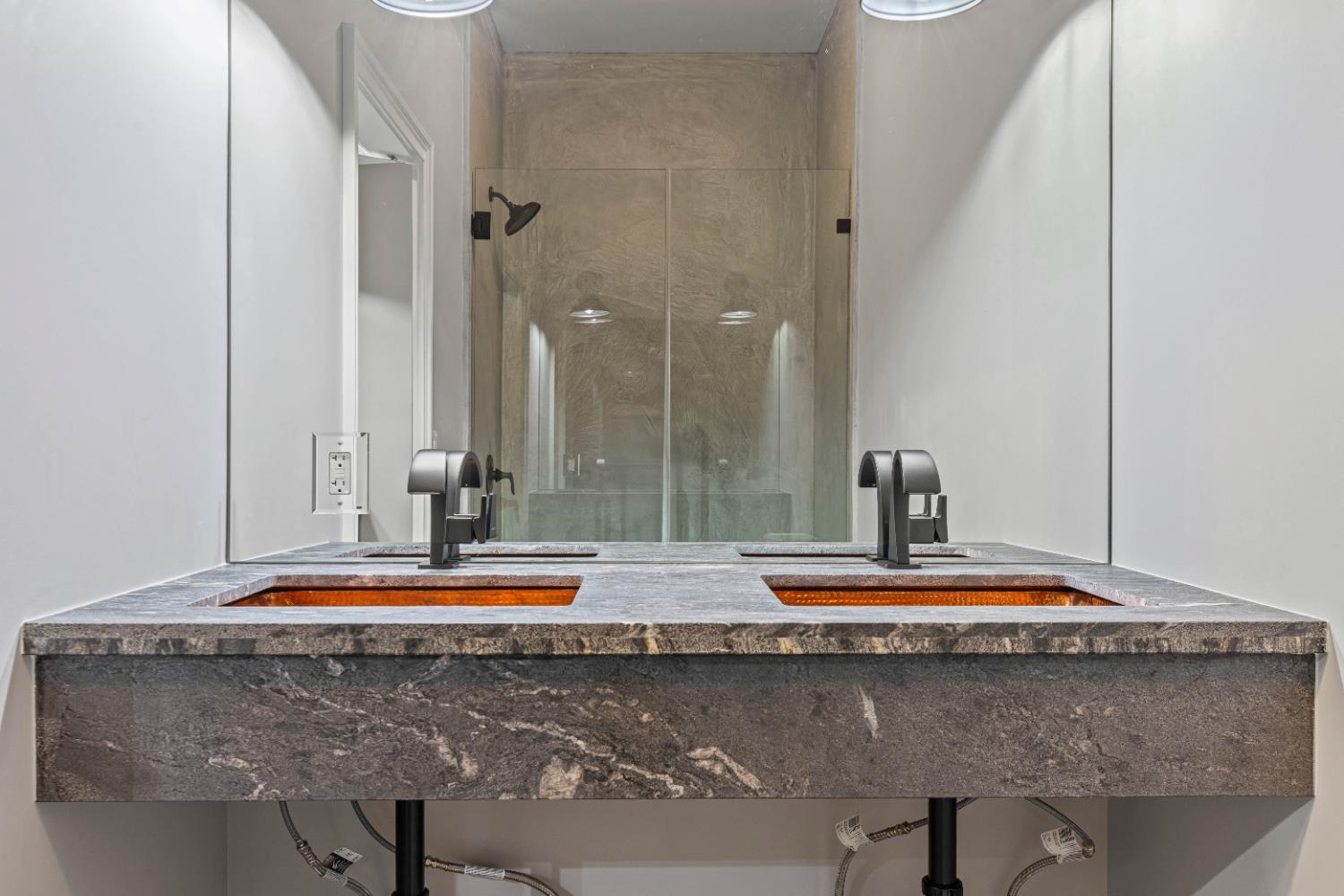 30042 30048 Yosemite Blvd, La Grange, CA 95329