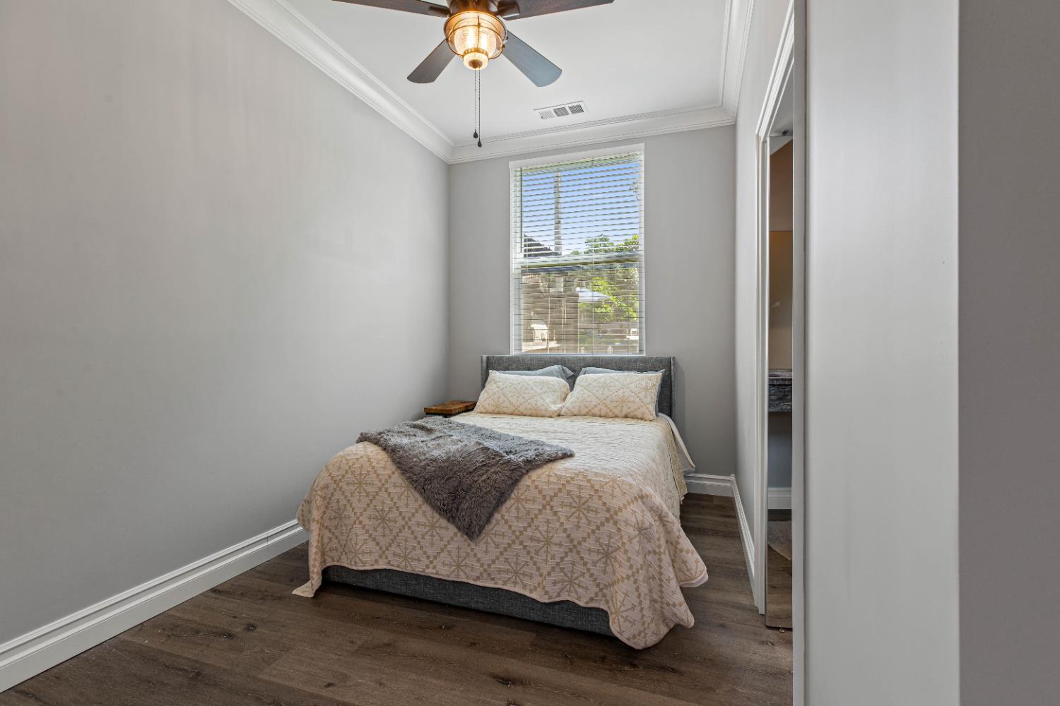 30042 30048 Yosemite Blvd, La Grange, CA 95329