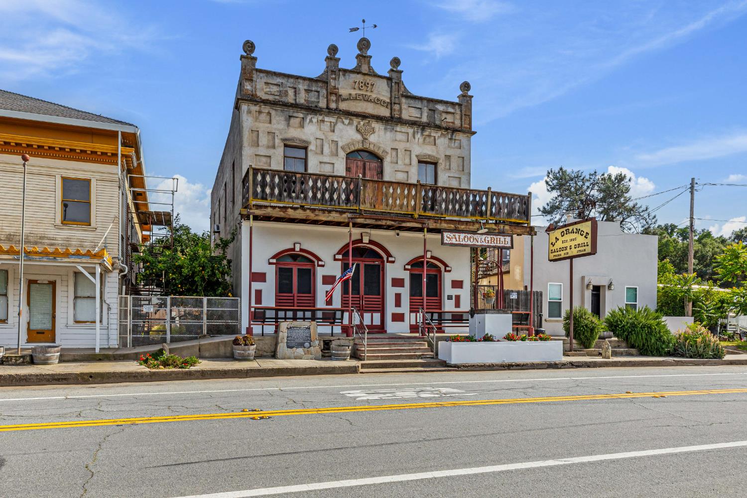 30042 30048 Yosemite Blvd, La Grange, CA 95329