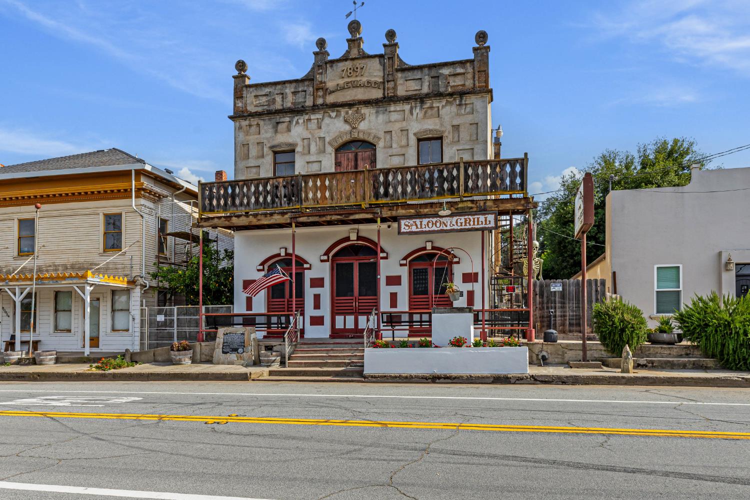 30042 30048 Yosemite Blvd, La Grange, CA 95329