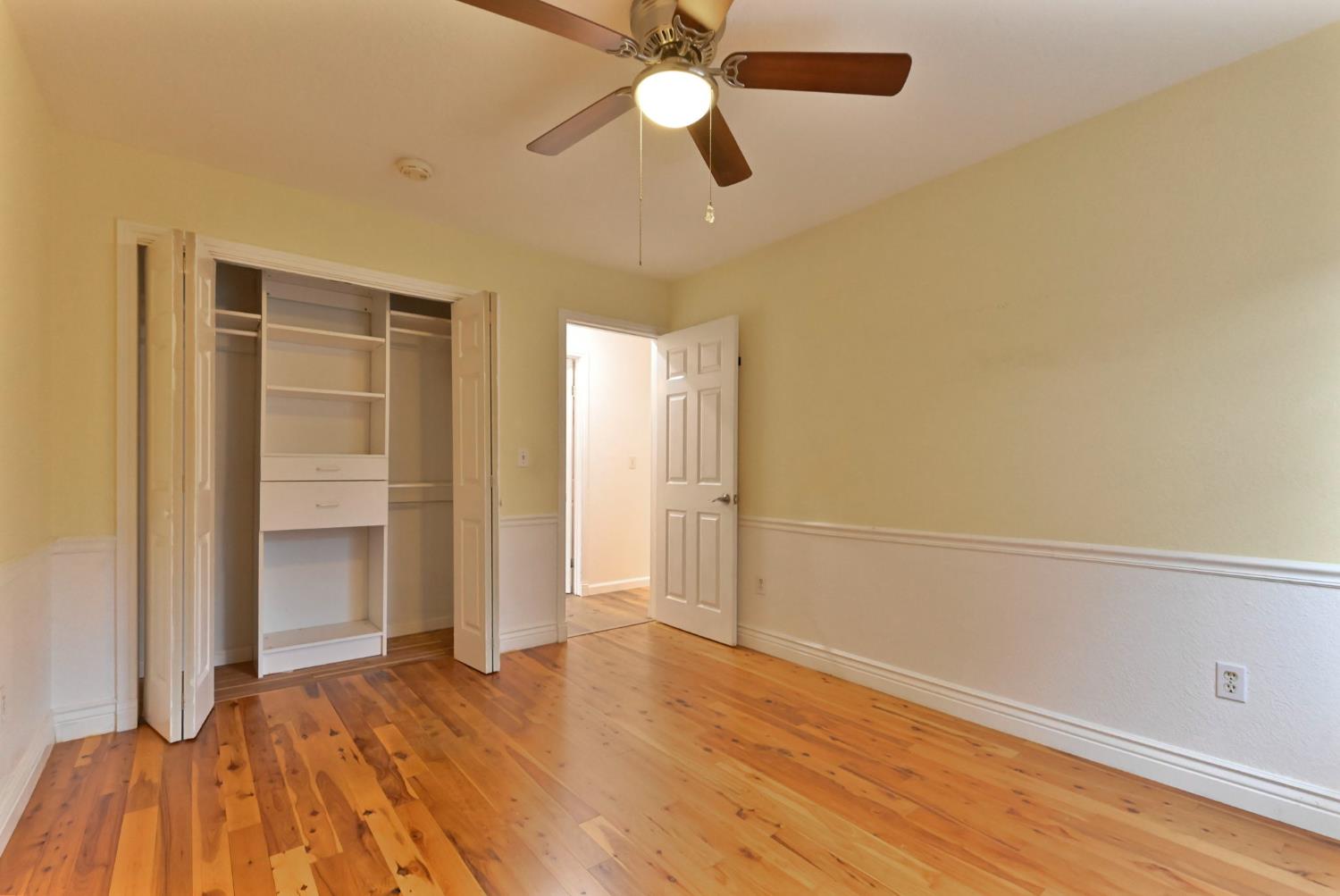 908 Deer Park Dr, Modesto, CA 95358