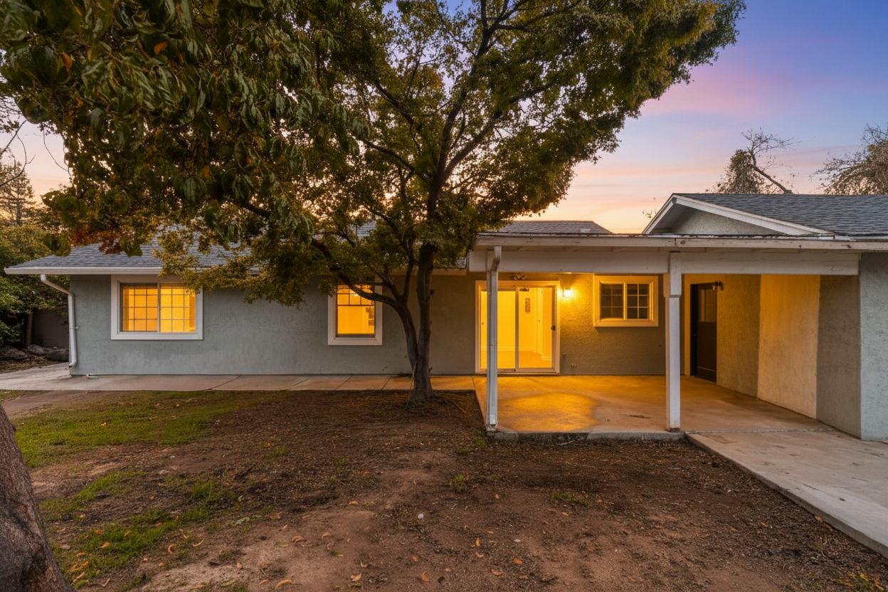 908 Deer Park Dr, Modesto, CA 95358