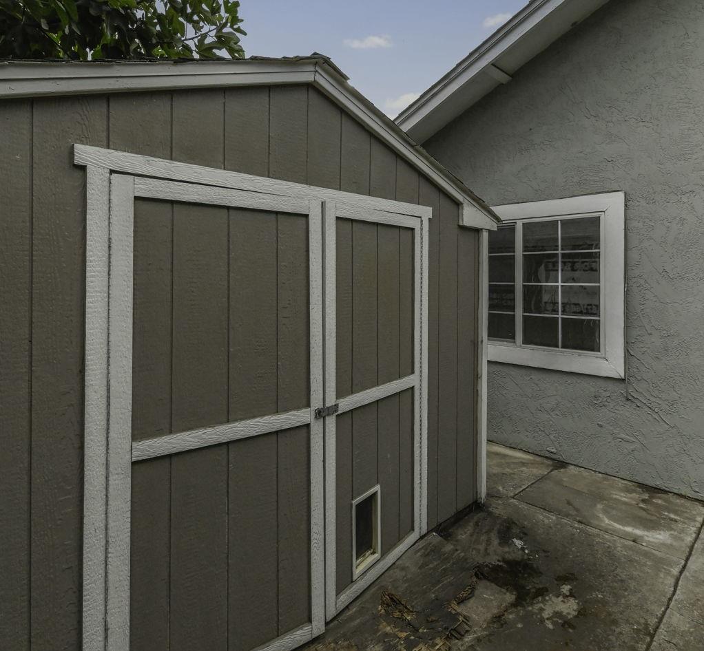 908 Deer Park Dr, Modesto, CA 95358