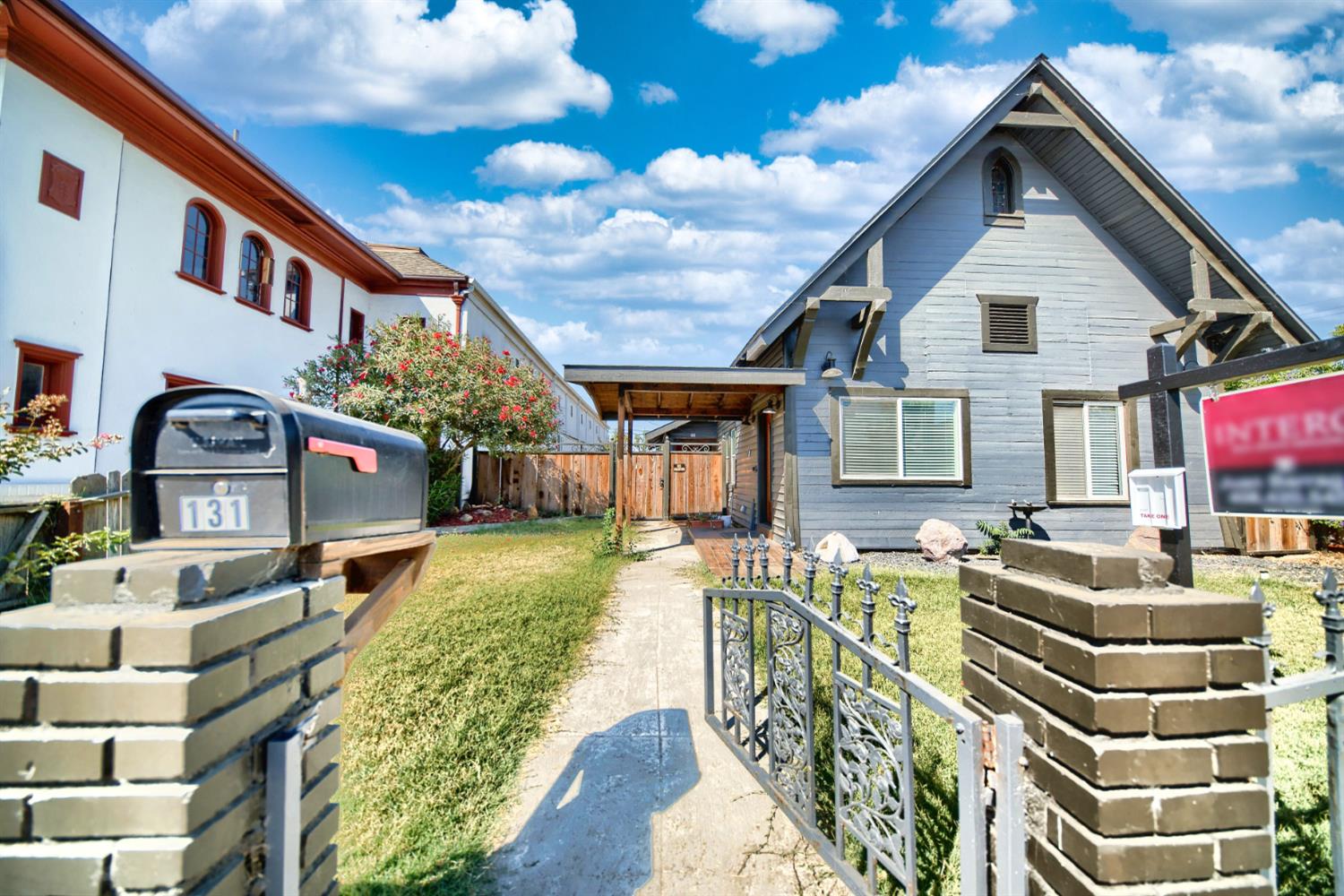 131 5th St, Gustine, CA 95322