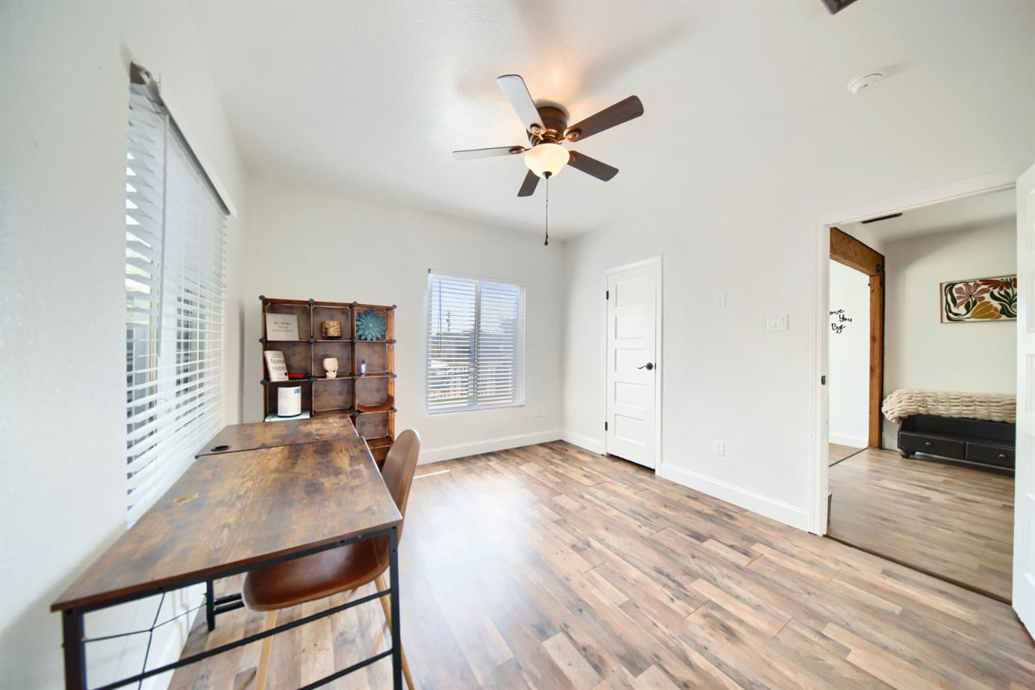 131 5th St, Gustine, CA 95322