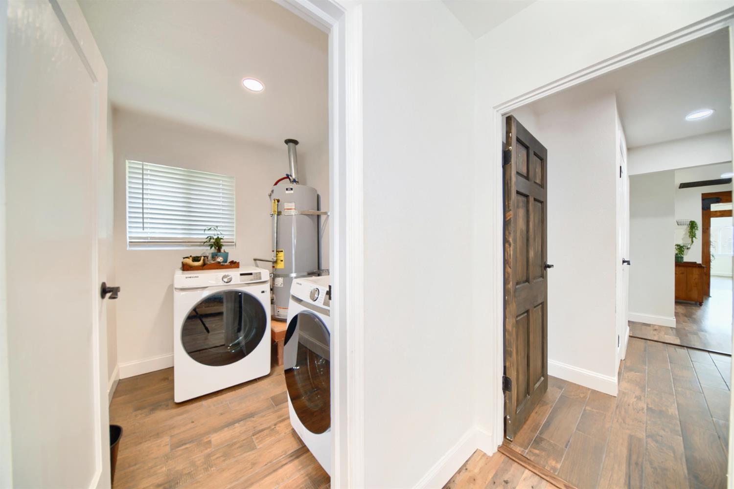 131 5th St, Gustine, CA 95322