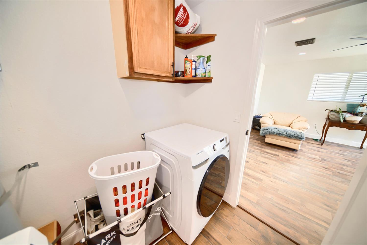 131 5th St, Gustine, CA 95322