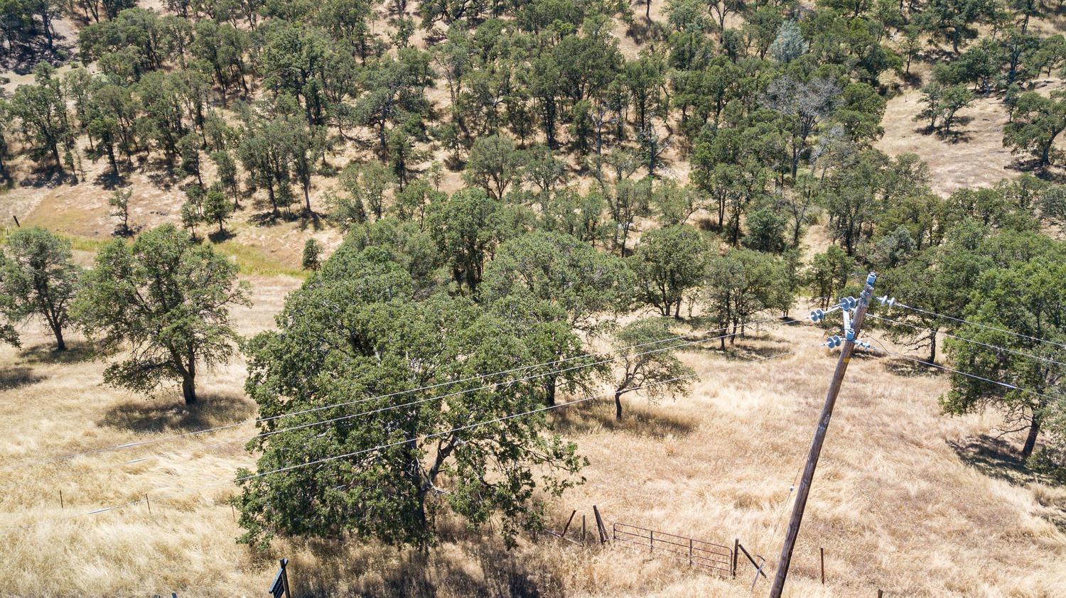 1375 Cheyenne Rd, Copperopolis, CA 95228