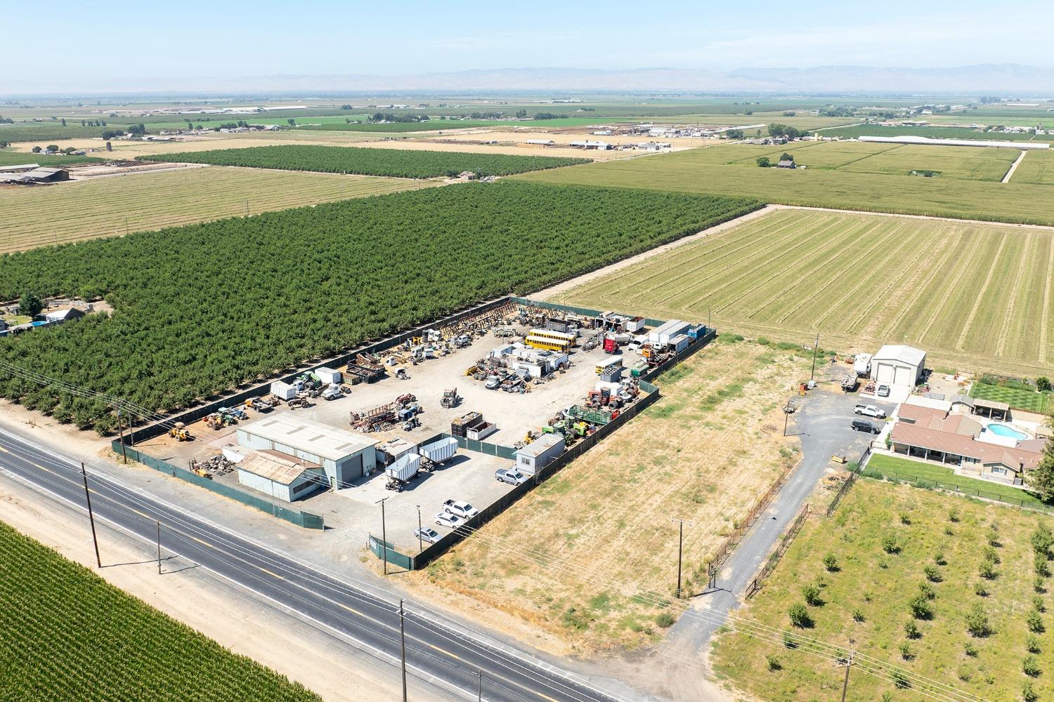 7831 Crows Landing Rd, Ceres, CA 95307