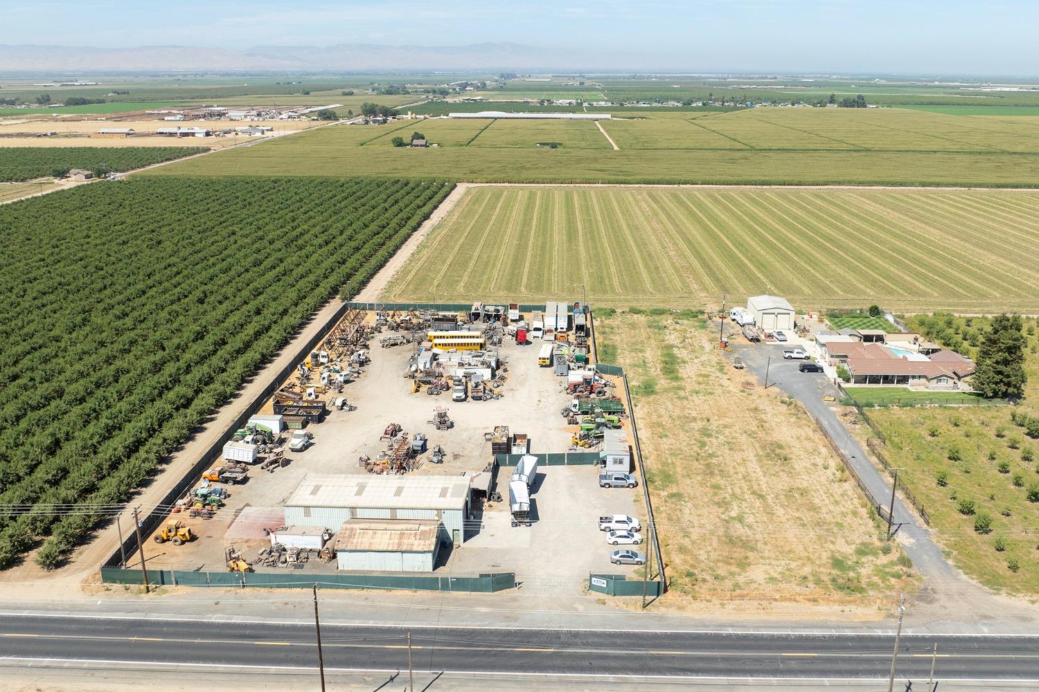 7831 Crows Landing Rd, Ceres, CA 95307