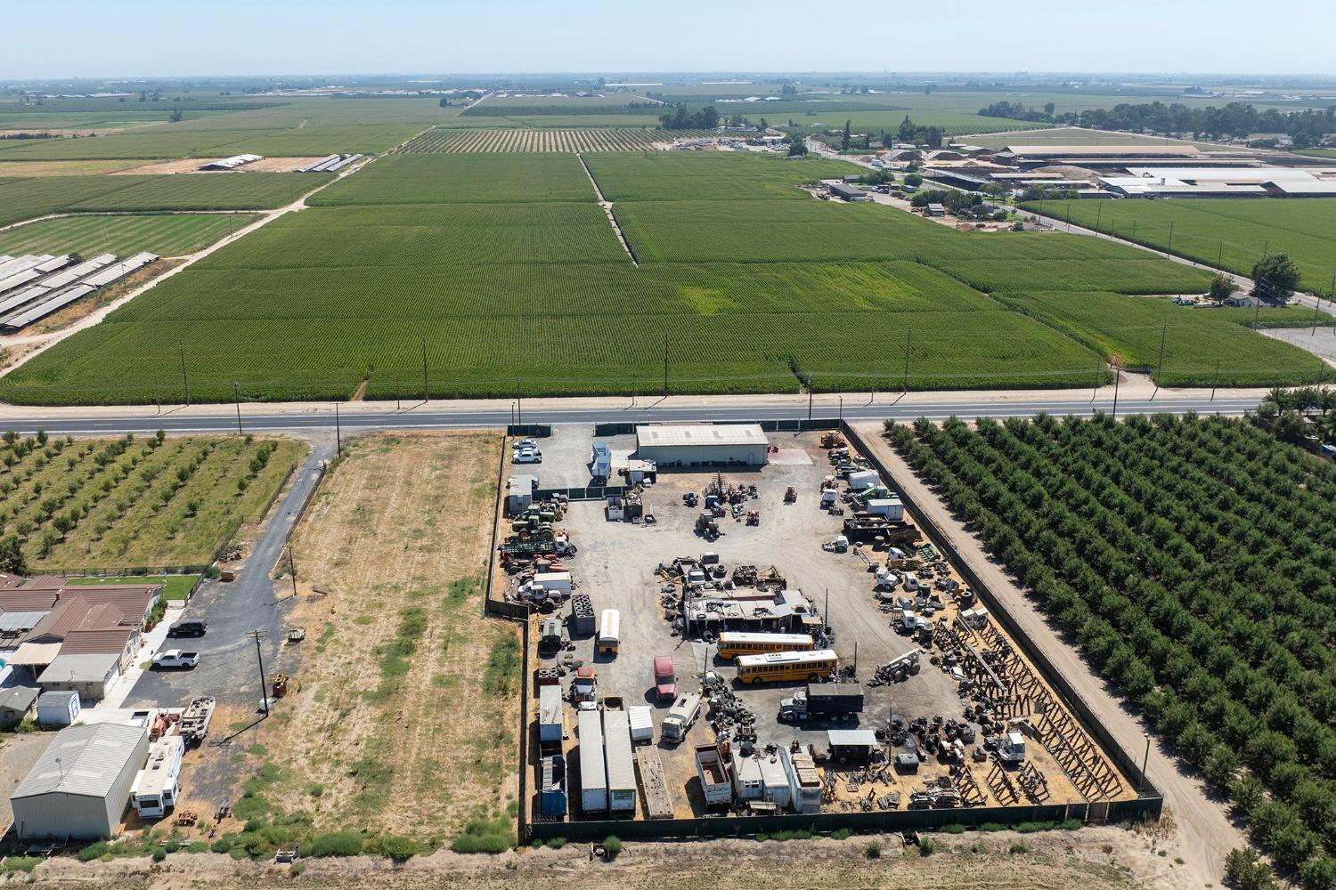 7831 Crows Landing Rd, Ceres, CA 95307