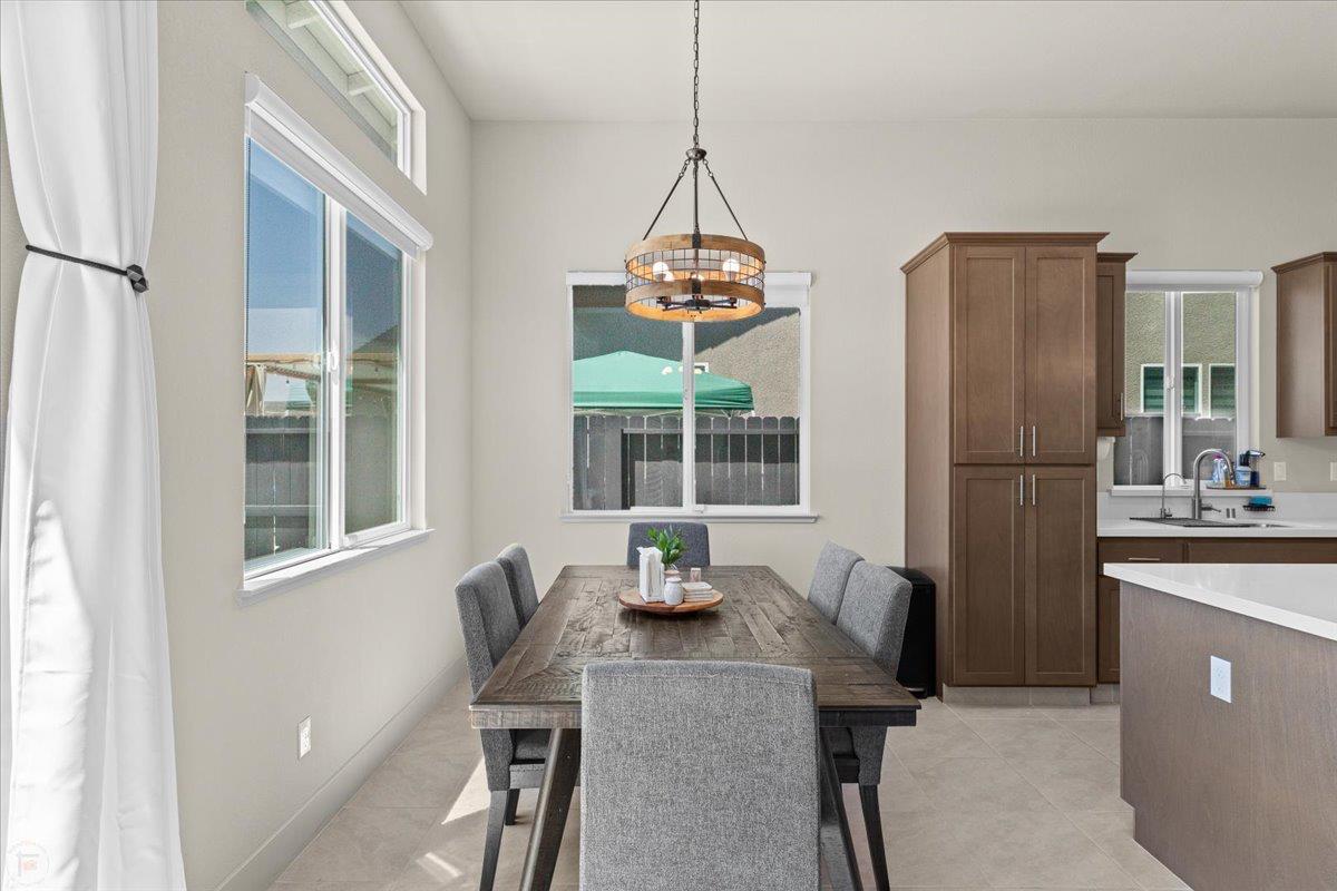 3715 N Berkeley Ave, Turlock, CA 95382