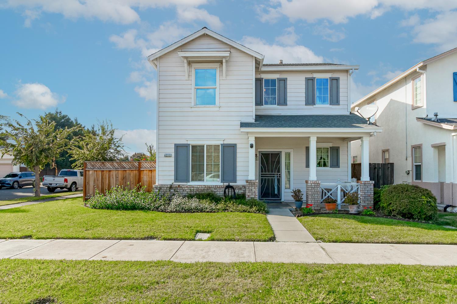 4213 Montara Dr, Turlock, CA 95382