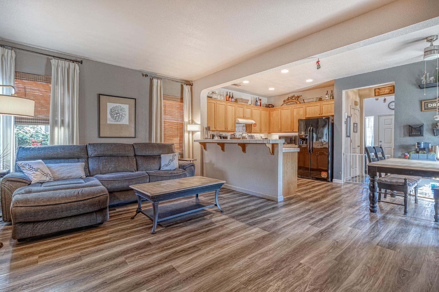 4213 Montara Dr, Turlock, CA 95382