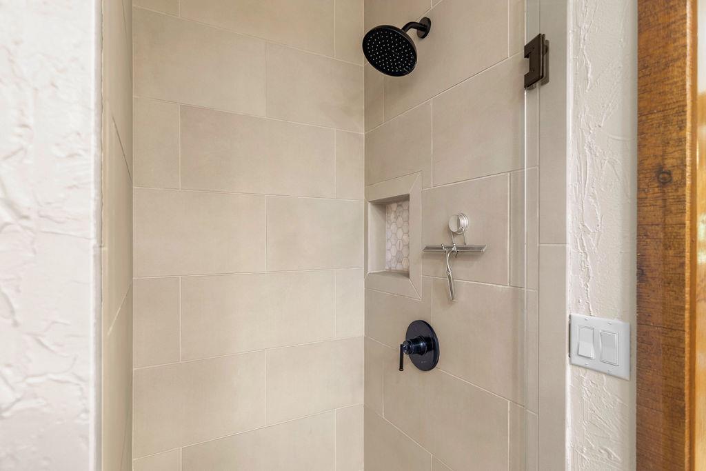 10722 Rawles Rd, Oakdale, CA 95361