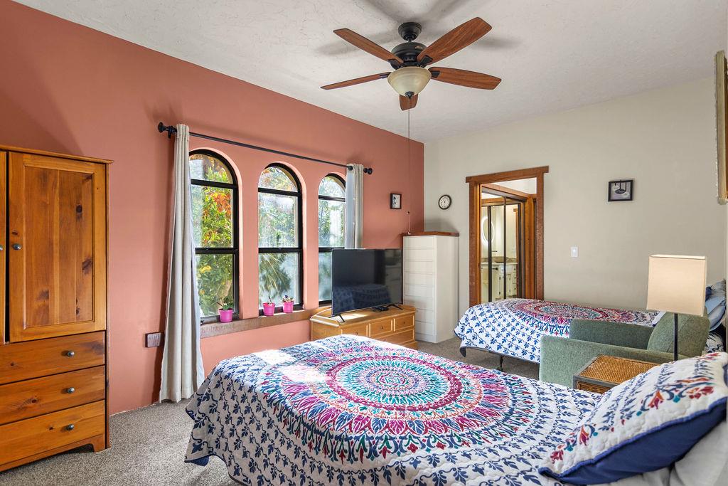 10722 Rawles Rd, Oakdale, CA 95361