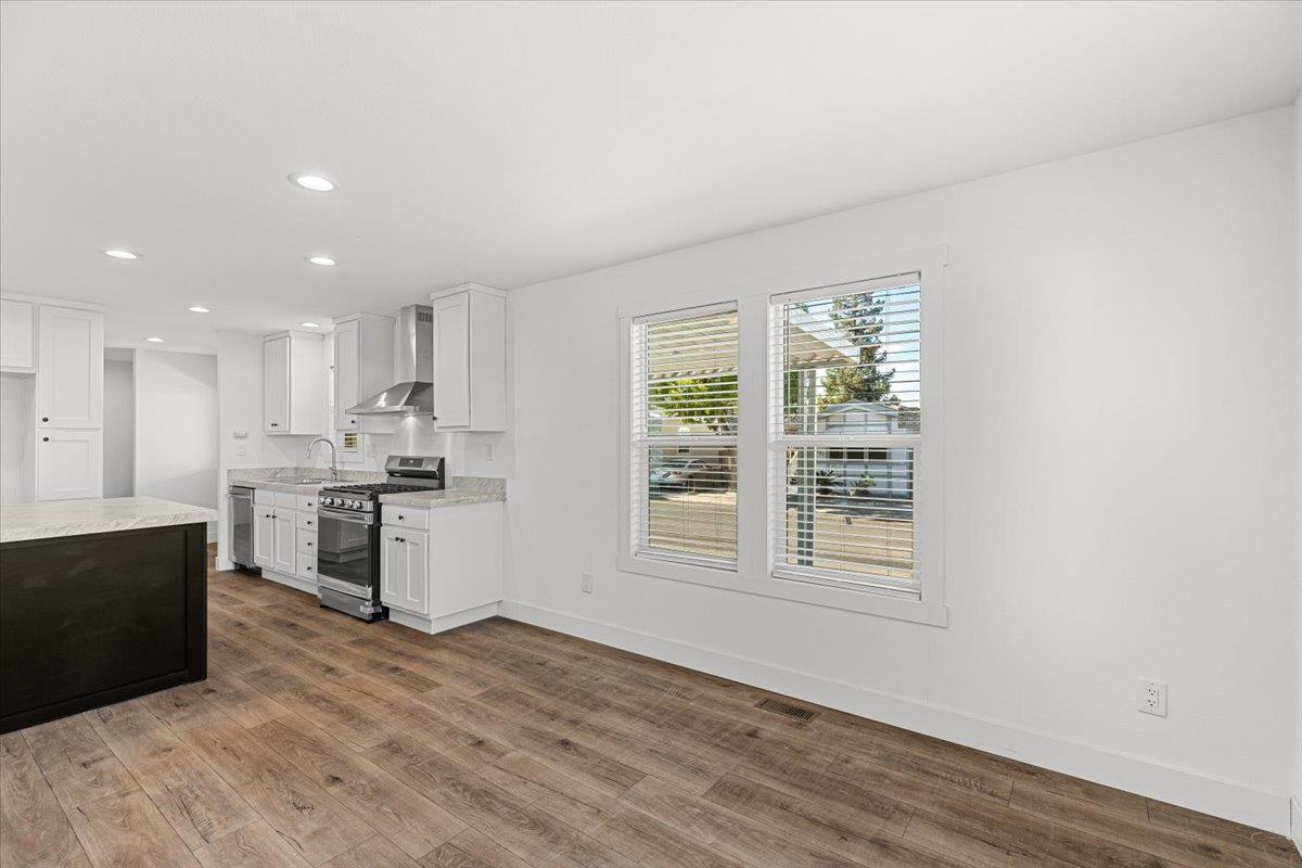 2128 Barrington Ln, Modesto, CA 95350