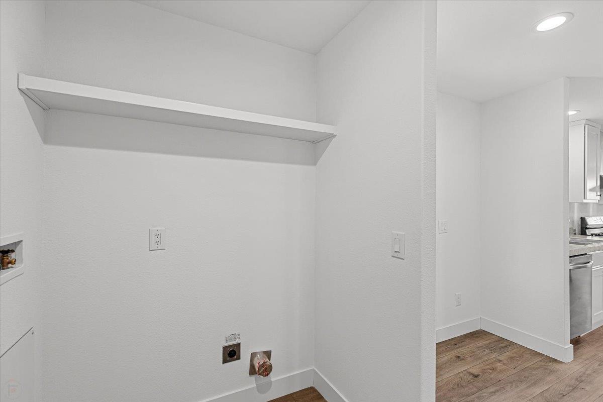 2128 Barrington Ln, Modesto, CA 95350