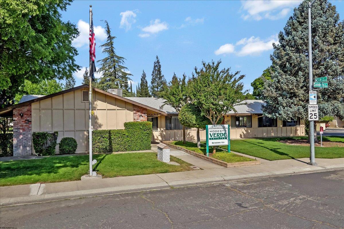 2128 Barrington Ln, Modesto, CA 95350