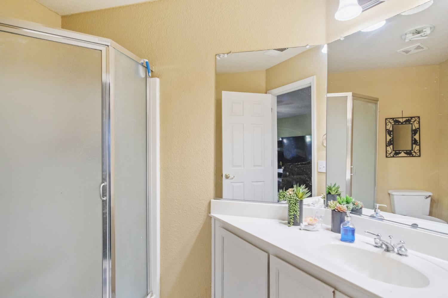 2805 Medinah Way, Modesto, CA 95355