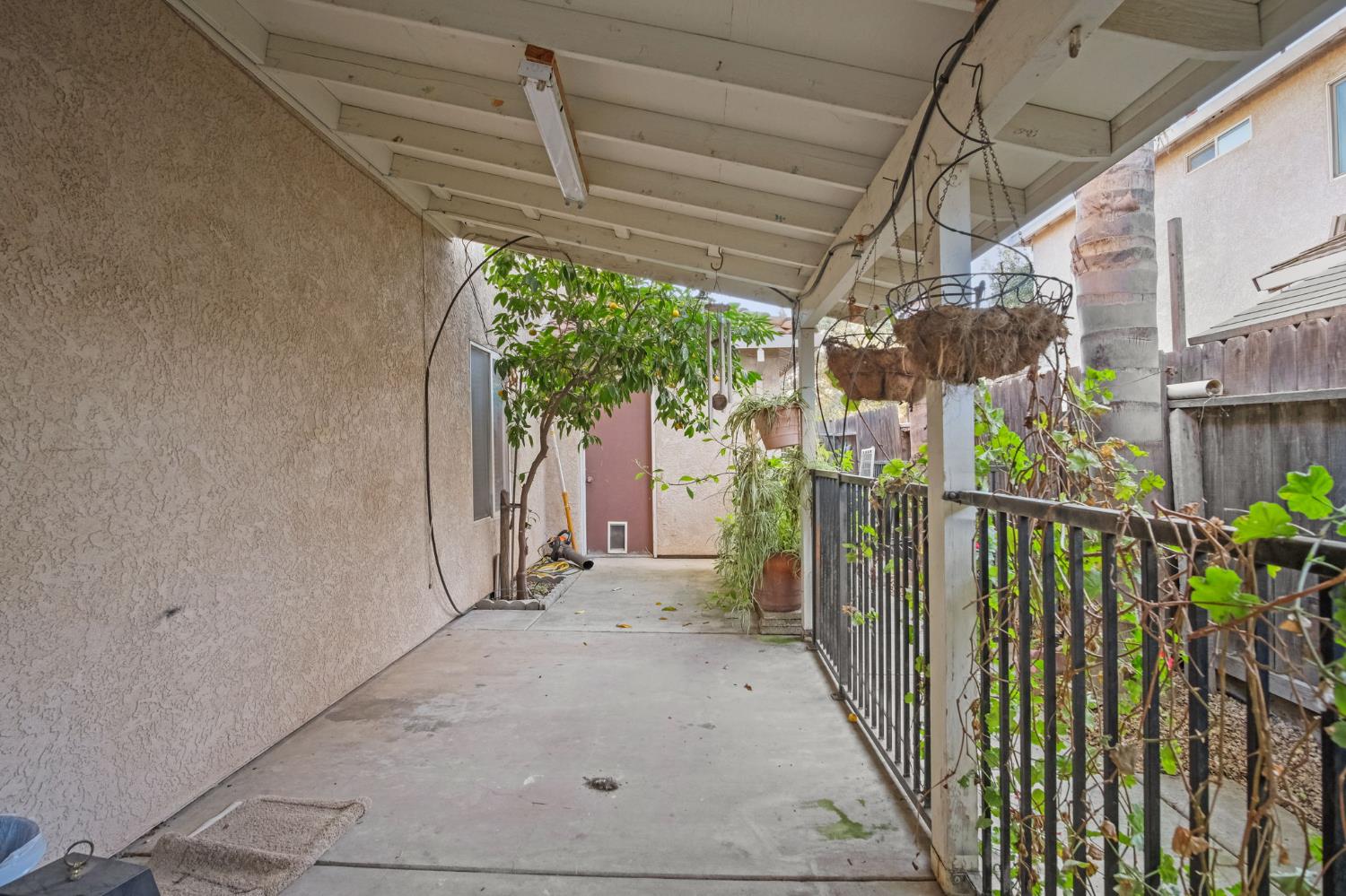 2805 Medinah Way, Modesto, CA 95355