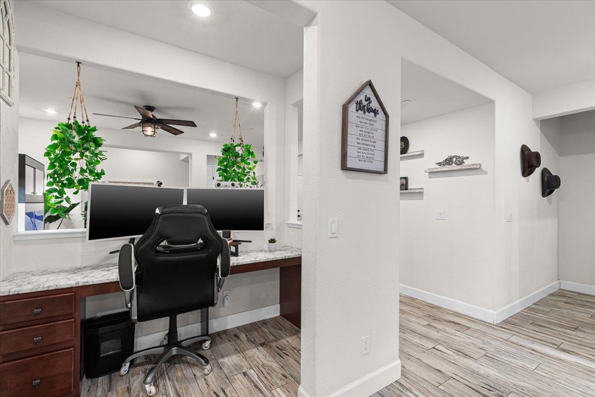 2147 Saffron Dr, Manteca, CA 95337