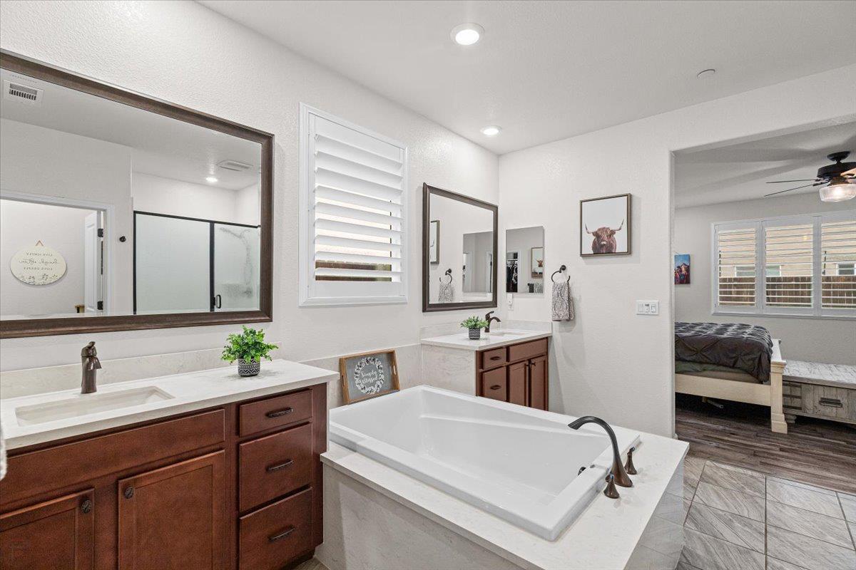 2147 Saffron Dr, Manteca, CA 95337