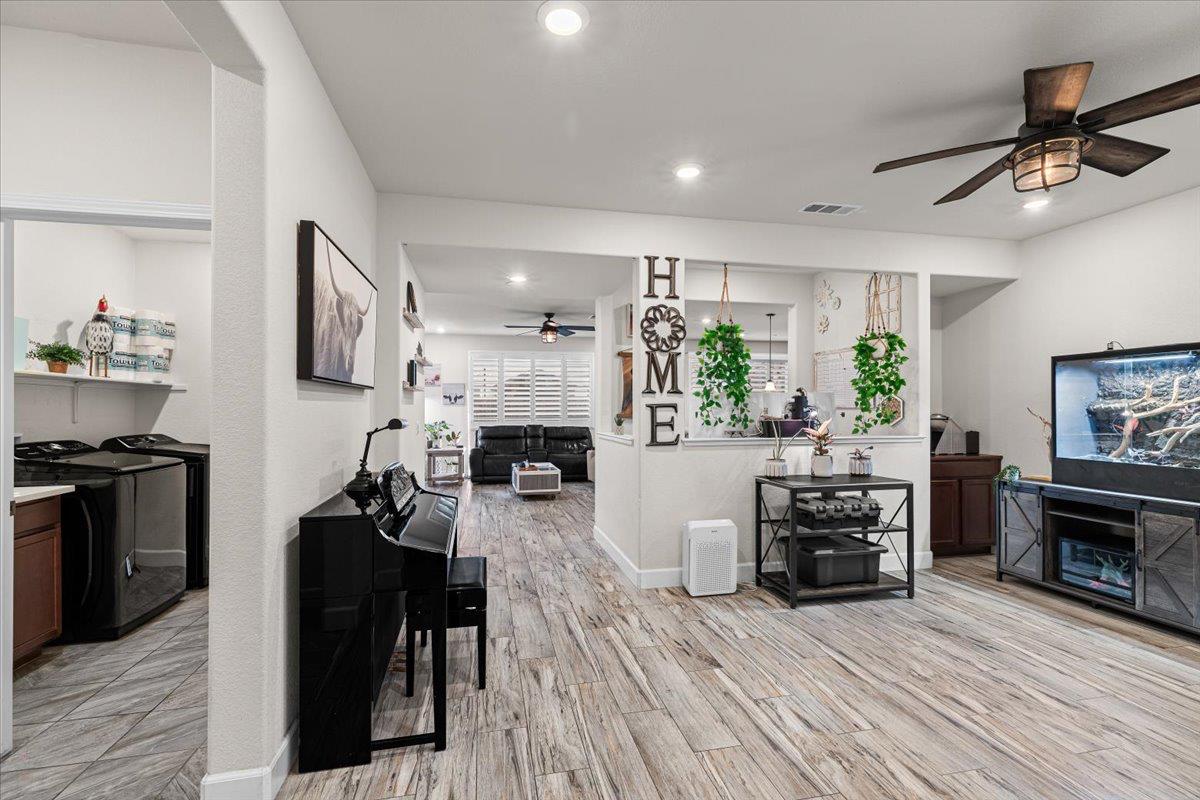 2147 Saffron Dr, Manteca, CA 95337