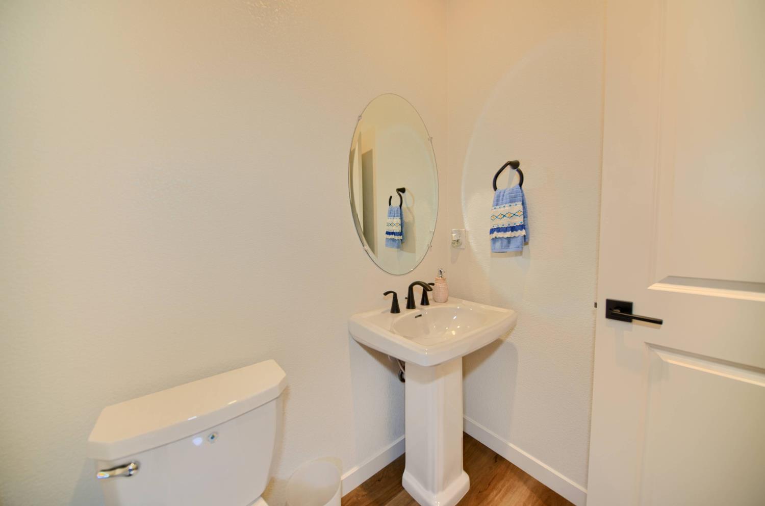 2132 Emerald Ranch Rd, Patterson, CA 95363