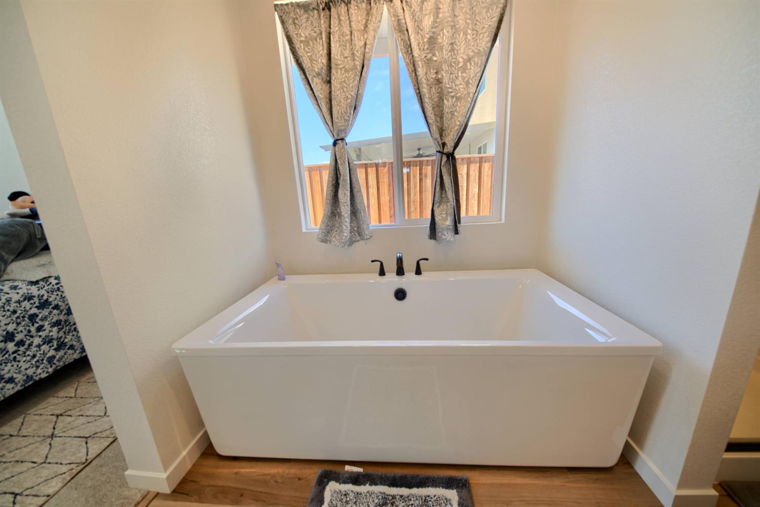 2132 Emerald Ranch Rd, Patterson, CA 95363