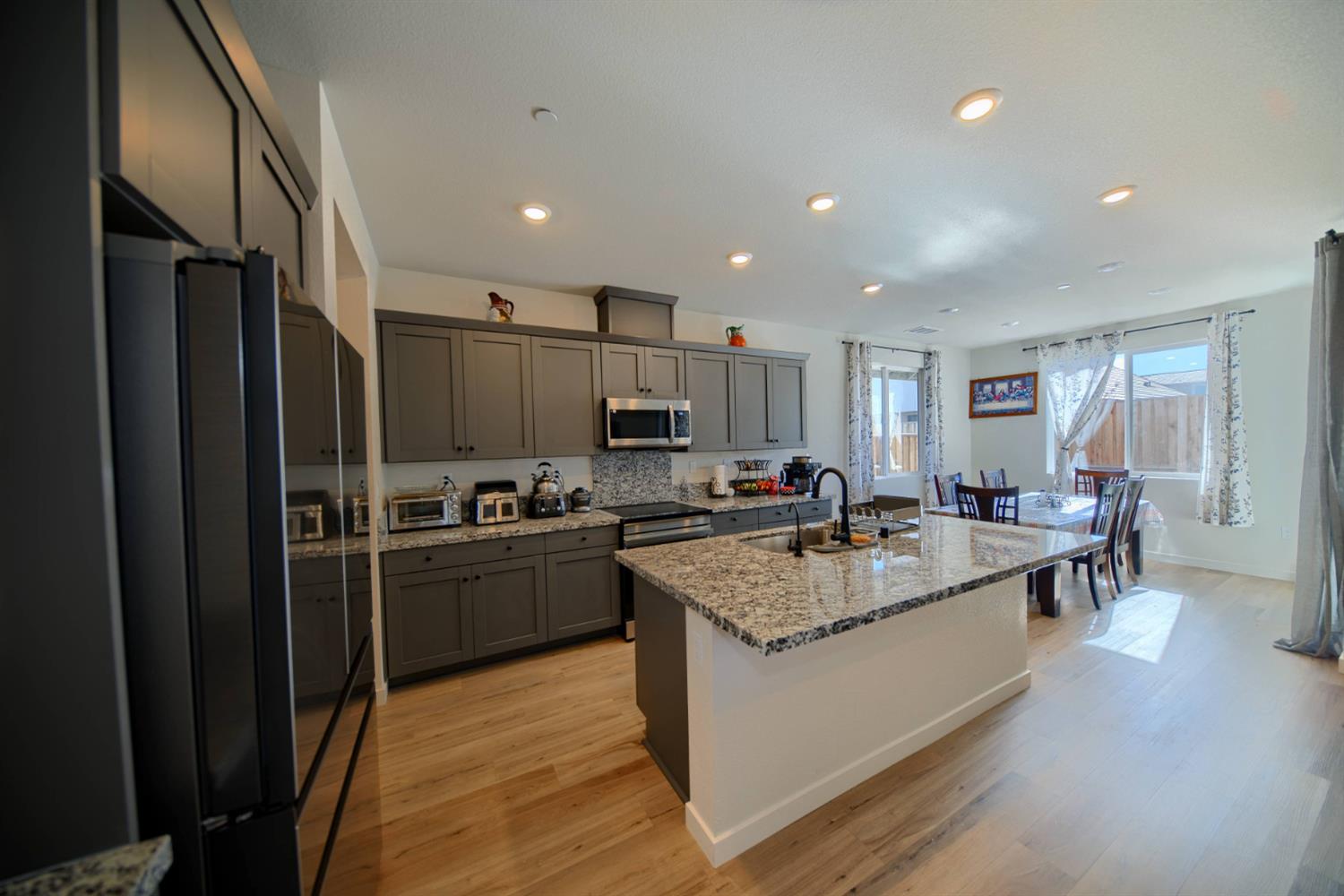 2132 Emerald Ranch Rd, Patterson, CA 95363