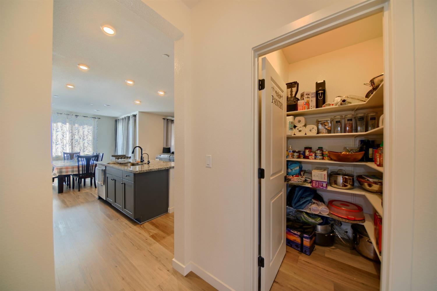 2132 Emerald Ranch Rd, Patterson, CA 95363