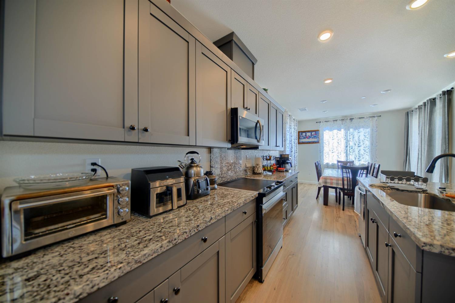 2132 Emerald Ranch Rd, Patterson, CA 95363