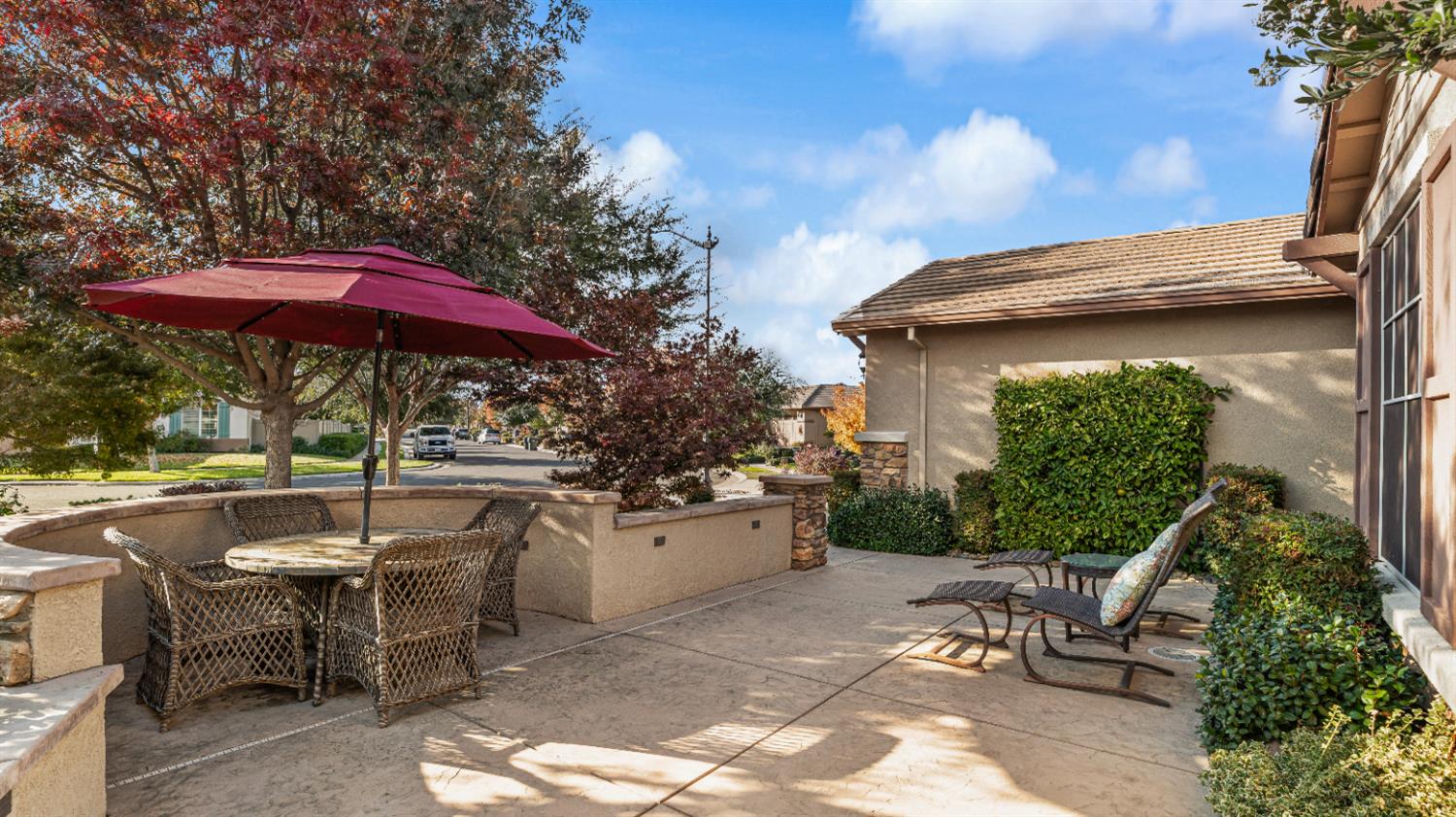 2494 Redbud Way, Manteca, CA 95336