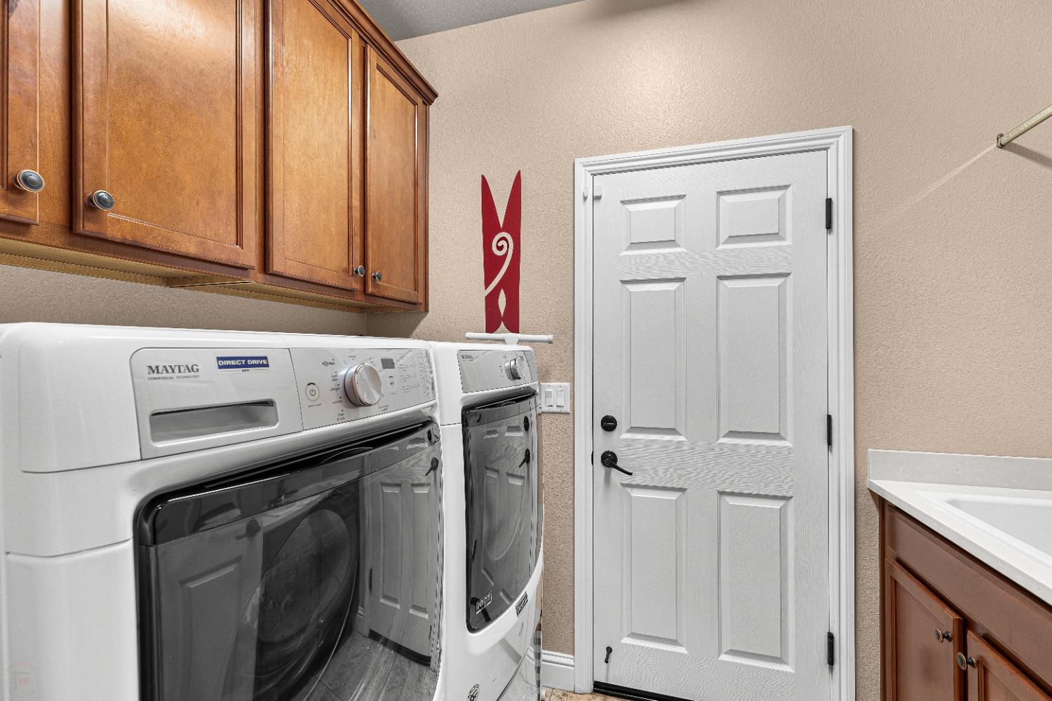 2494 Redbud Way, Manteca, CA 95336