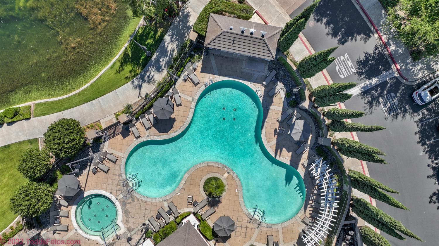 2494 Redbud Way, Manteca, CA 95336