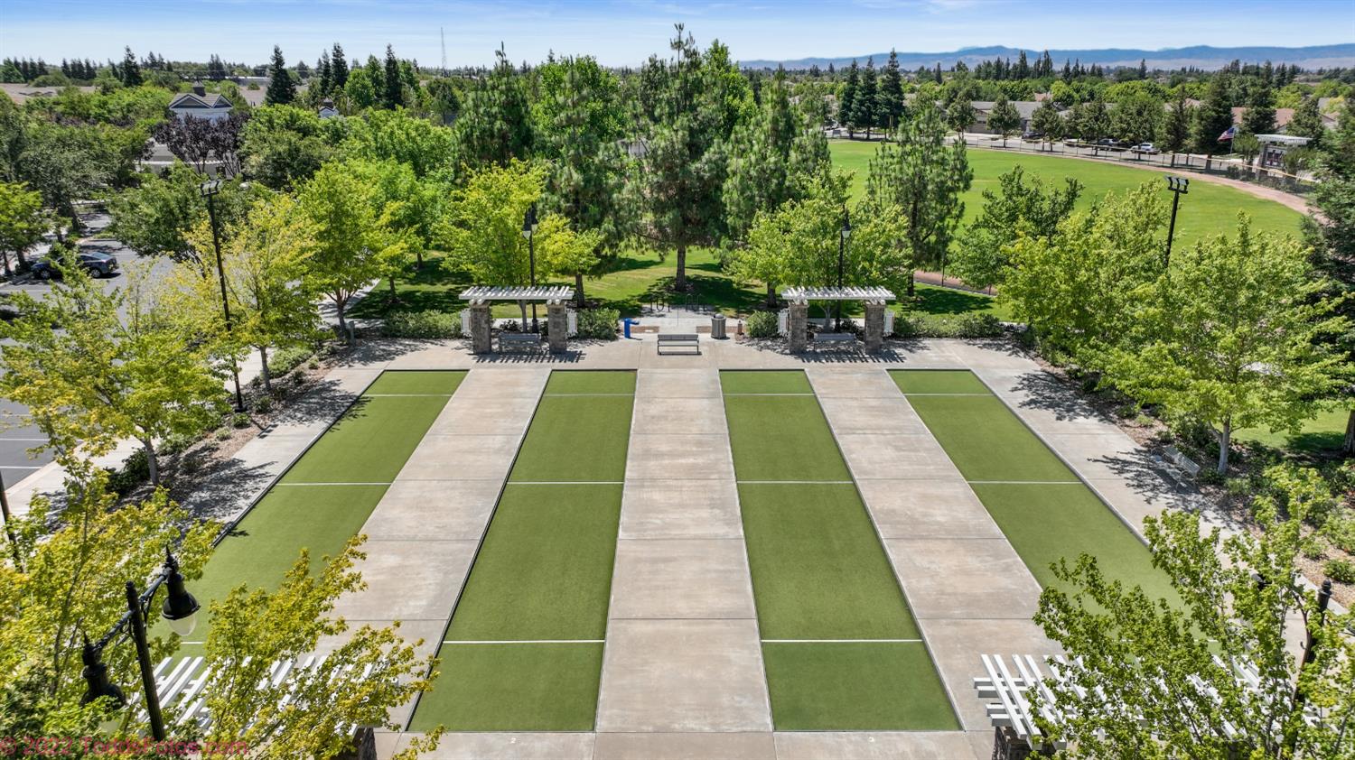 2494 Redbud Way, Manteca, CA 95336