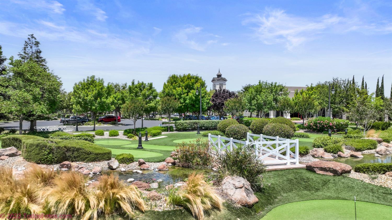 2494 Redbud Way, Manteca, CA 95336