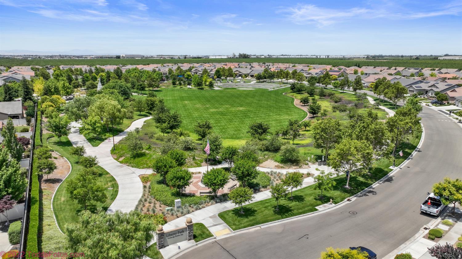 2494 Redbud Way, Manteca, CA 95336