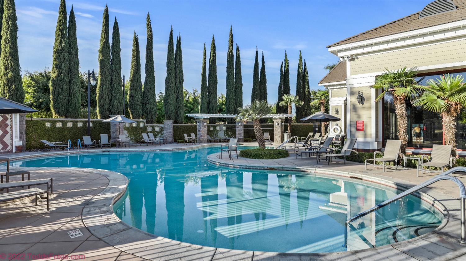 2494 Redbud Way, Manteca, CA 95336