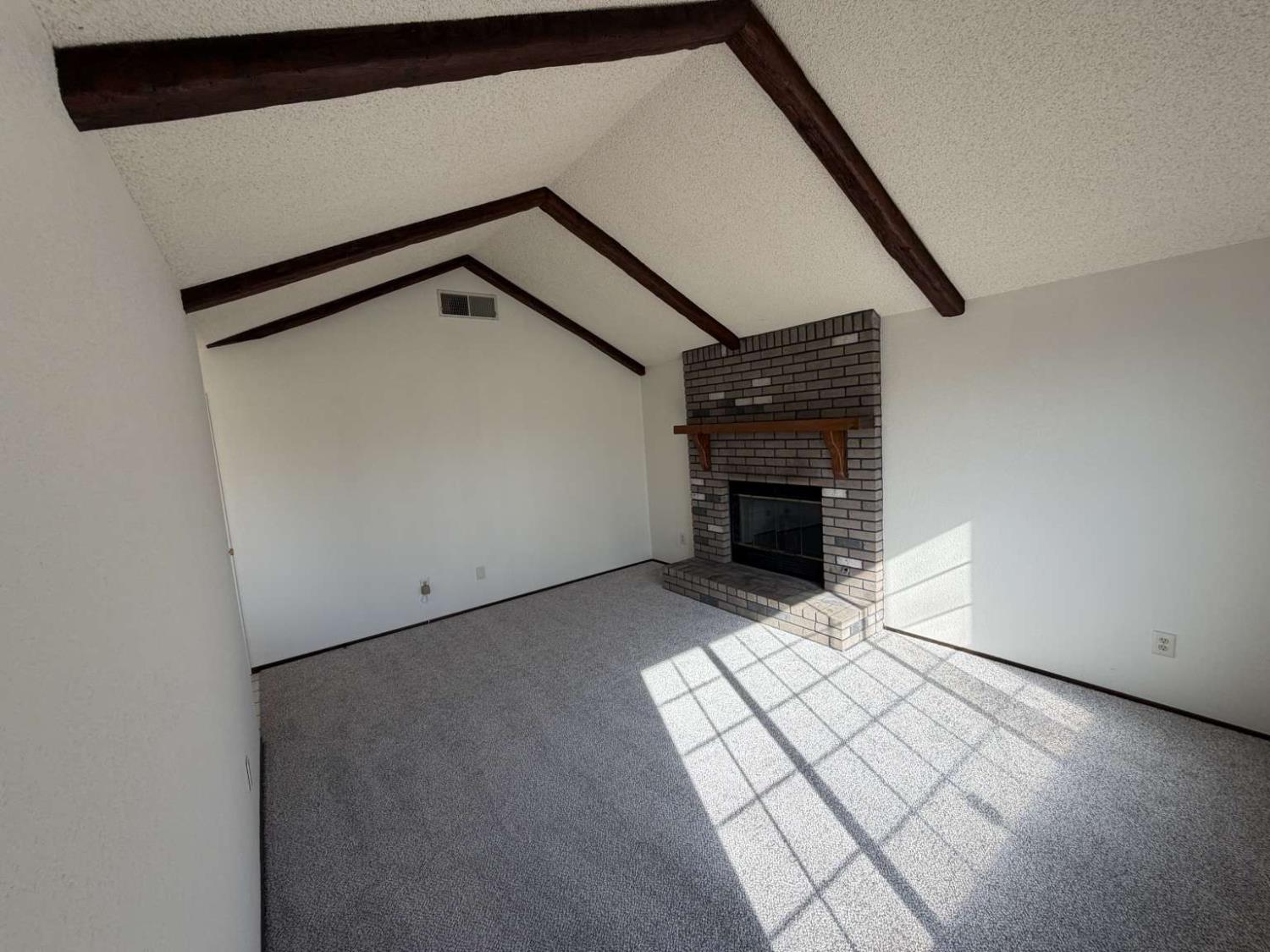 3413 Wild Palms Dr, Modesto, CA 95355