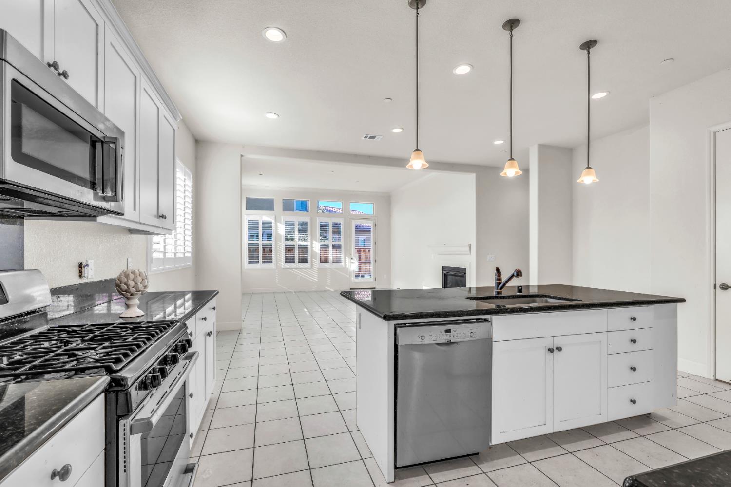 4129 Castellina Way, Manteca, CA 95337