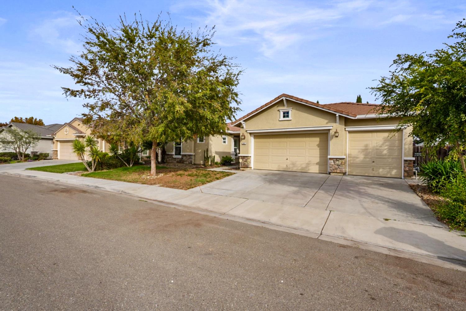 317 Northampton Way, Newman, CA 95360