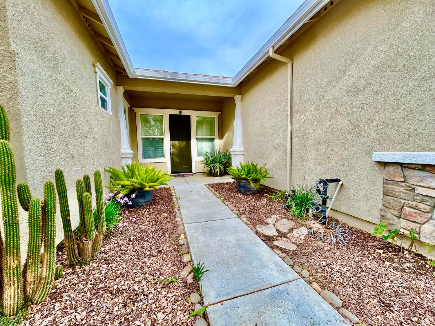 317 Northampton Way, Newman, CA 95360