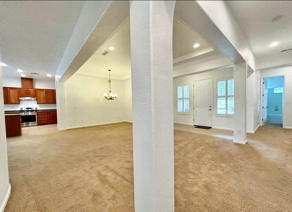 317 Northampton Way, Newman, CA 95360