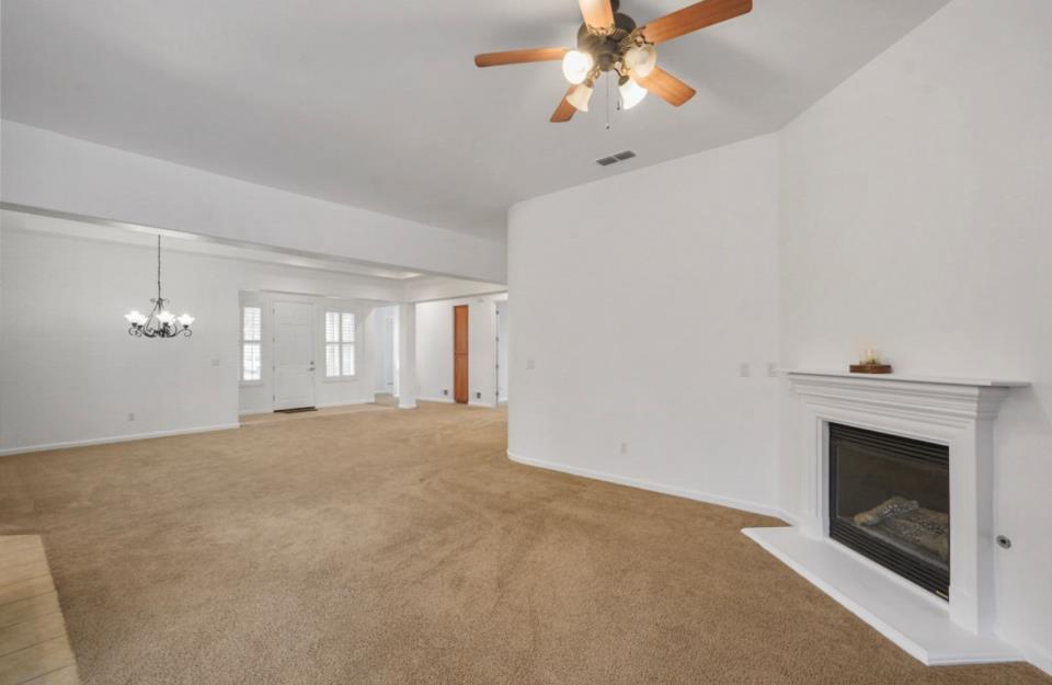 317 Northampton Way, Newman, CA 95360