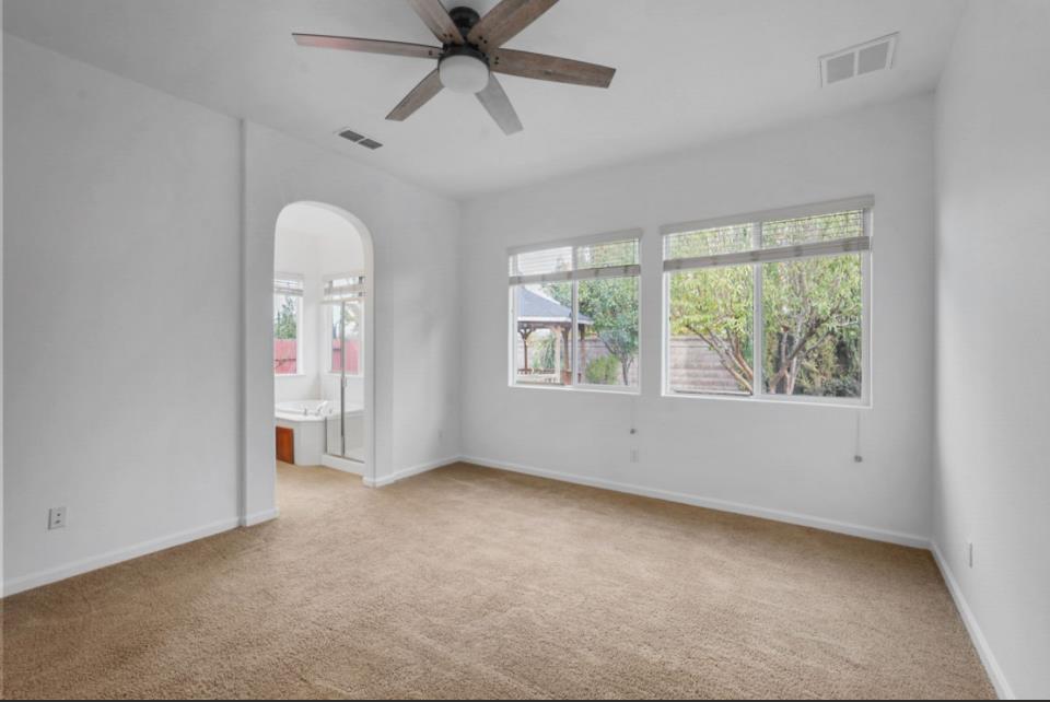 317 Northampton Way, Newman, CA 95360